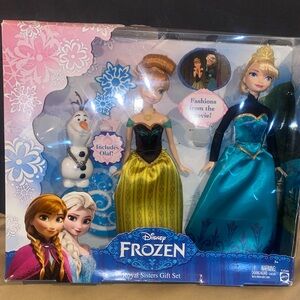 Frozen Disney royal sisters gift set